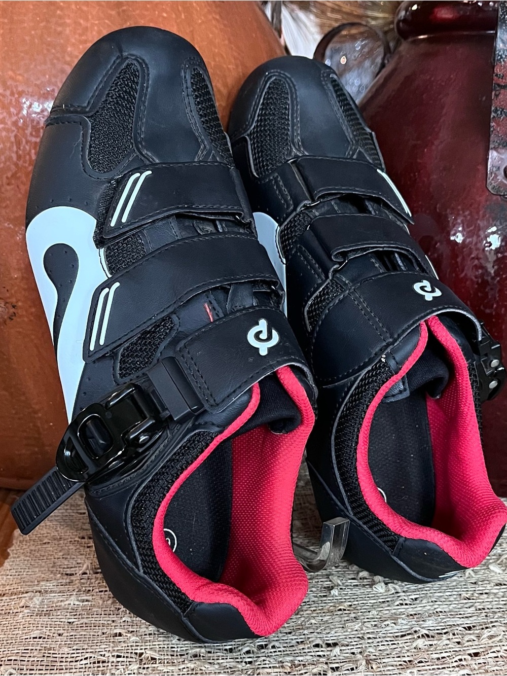 Peloton Unisex Cycling Shoes EU 38 (W 7- 7.5)  Like New